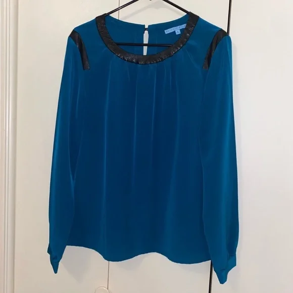 ▪️Antonio Melani Leather Trim Accent Top▪️ - Picture 1 of 11